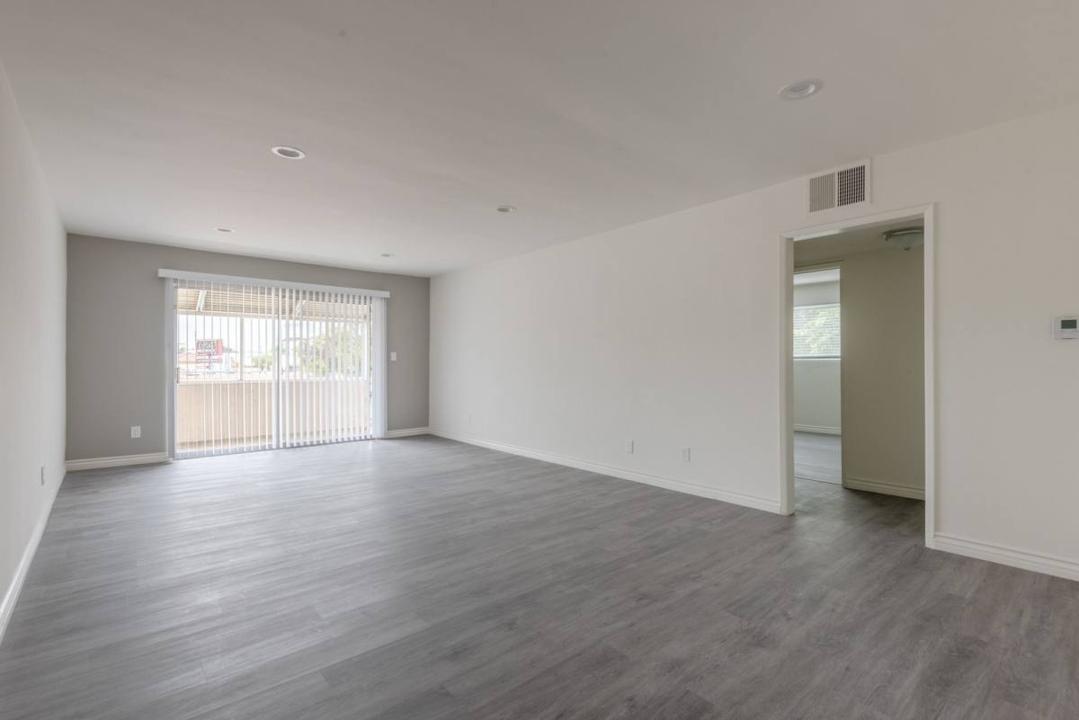 Apartment for rent at 10741 Moorpark St, North Hollywood, CA 91602