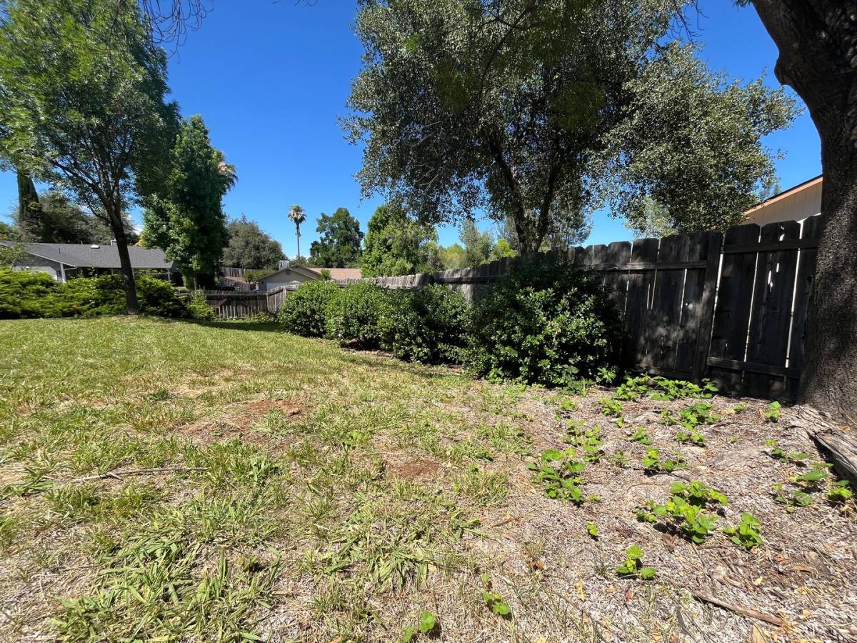 House for rent at 1905 Kinvarra Way, Redding, CA 96001