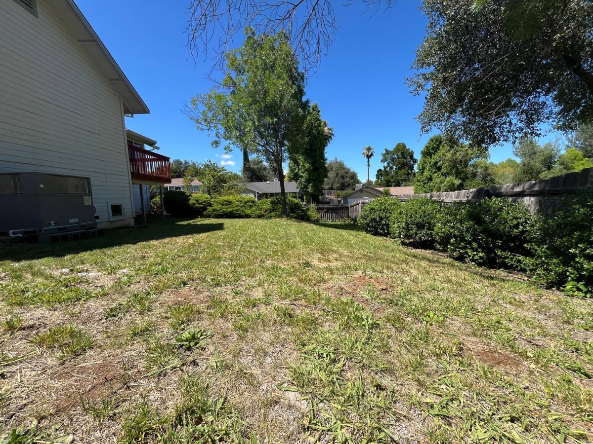 House for rent at 1905 Kinvarra Way, Redding, CA 96001