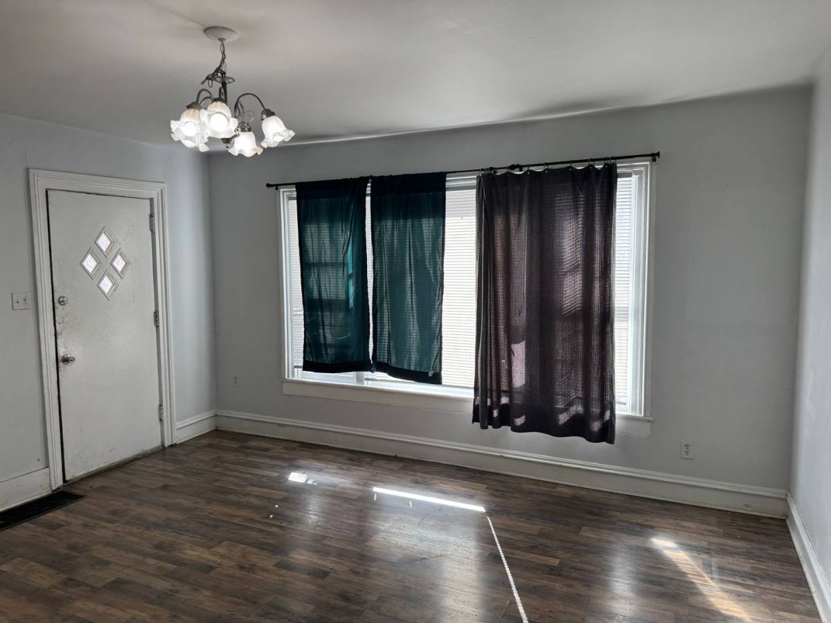 House for rent at 1709 Francis St, Saint Joseph, MO 64501