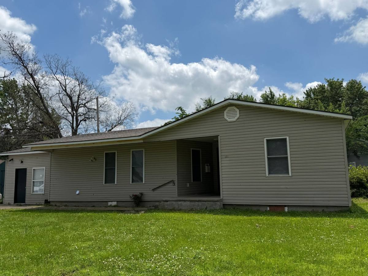 House for rent at 321 Park Ave, Miami, OK 74354