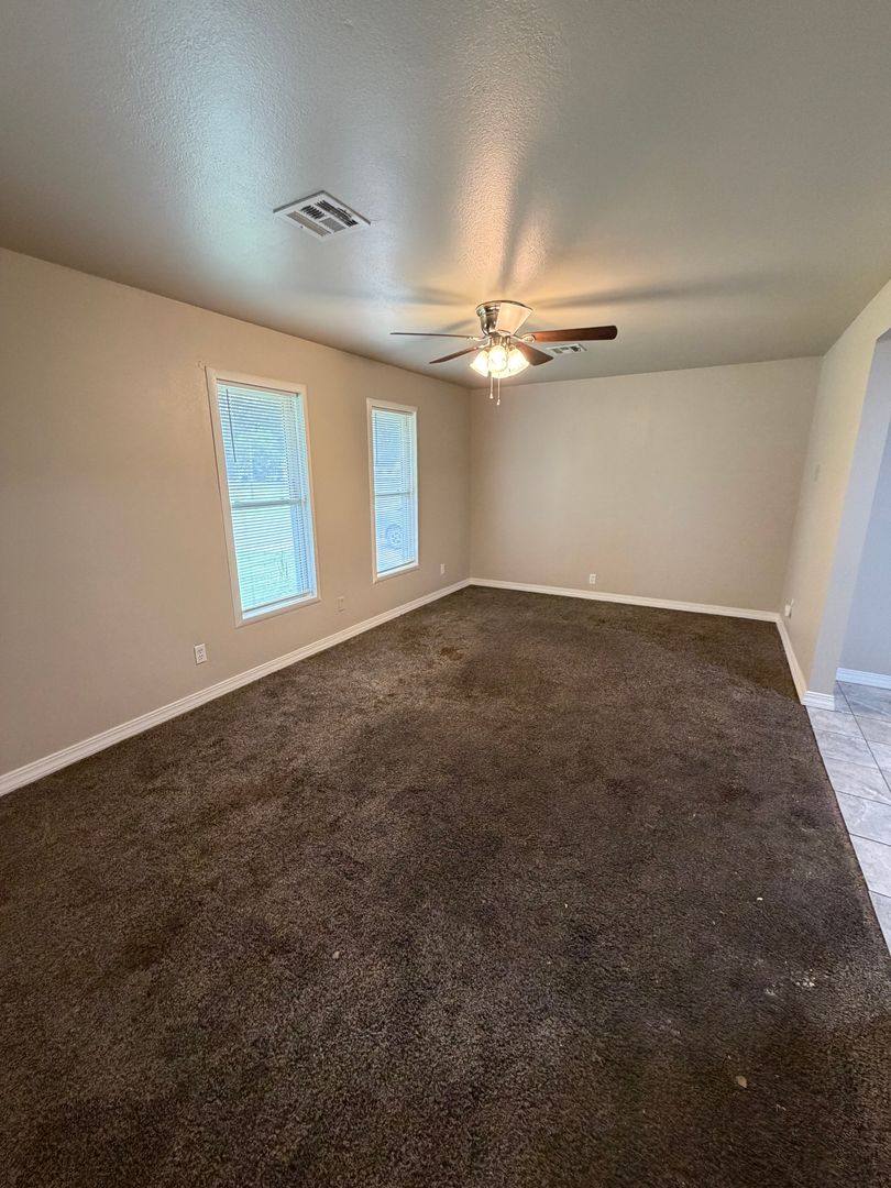 House for rent at 321 Park Ave, Miami, OK 74354