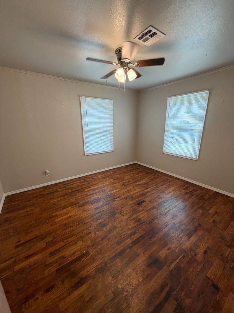 House for rent at 321 Park Ave, Miami, OK 74354
