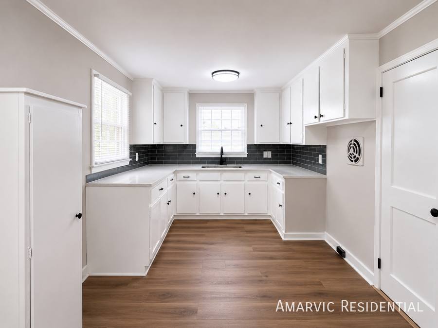 Apartment for rent at 1107 College St #C, Kinston, NC 28501