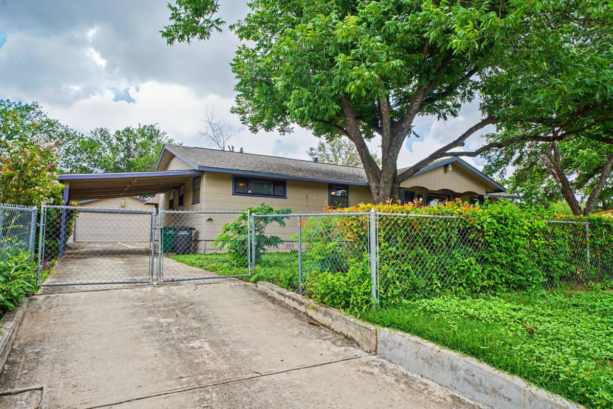 House for rent at 12715 Middle Lane, San Antonio, TX 78217