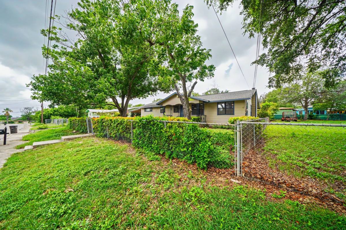 House for rent at 12715 Middle Lane, San Antonio, TX 78217