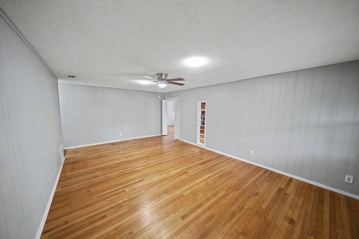 House for rent at 12715 Middle Lane, San Antonio, TX 78217