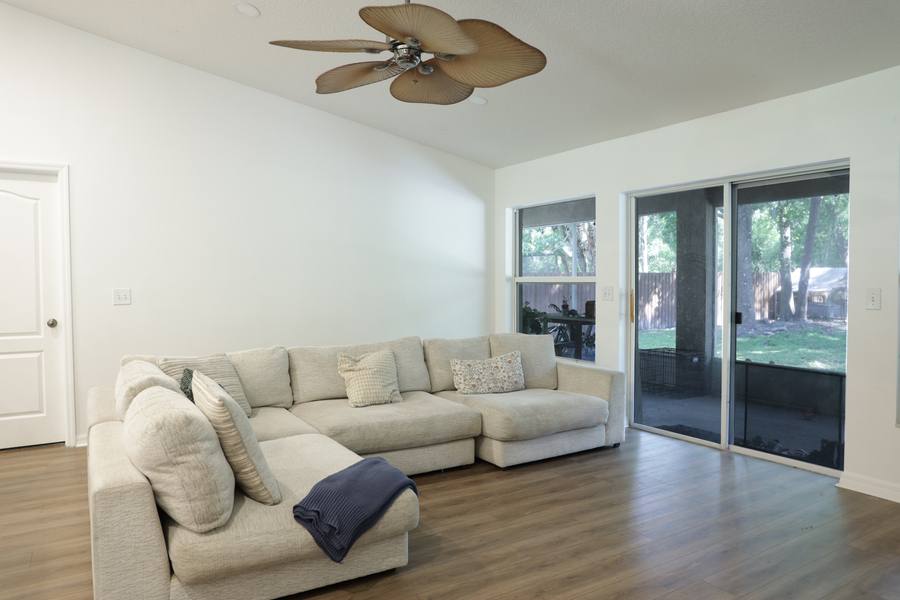 House for rent at 1511 McCrea Dr, Lutz, FL 33549