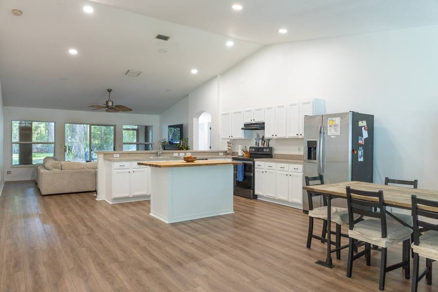 House for rent at 1511 McCrea Dr, Lutz, FL 33549