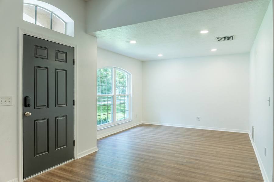 House for rent at 1511 McCrea Dr, Lutz, FL 33549