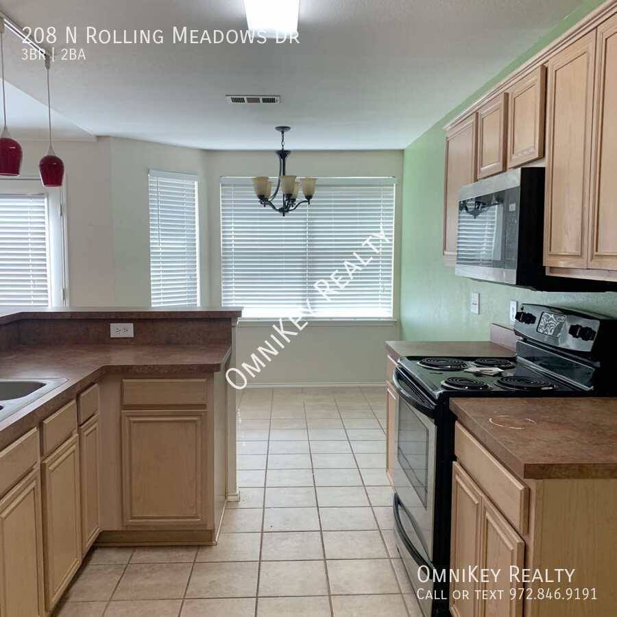 House for rent at 208 N Rolling Meadows Dr, Wylie, TX 75098