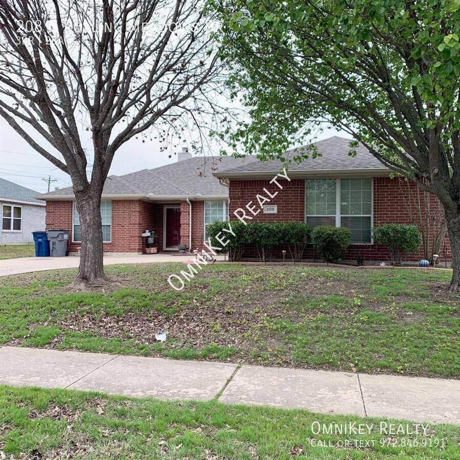 House for rent at 208 N Rolling Meadows Dr, Wylie, TX 75098