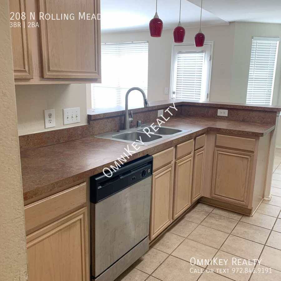 House for rent at 208 N Rolling Meadows Dr, Wylie, TX 75098