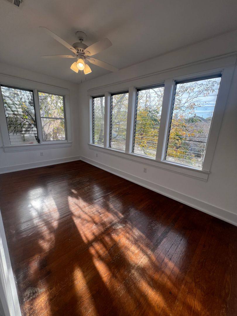 Townhouse for rent at 2205 - 2207 Broadway St, New Orleans, LA 70118