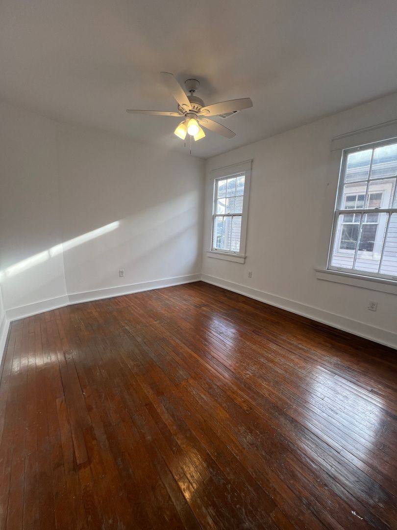 Townhouse for rent at 2205 - 2207 Broadway St, New Orleans, LA 70118