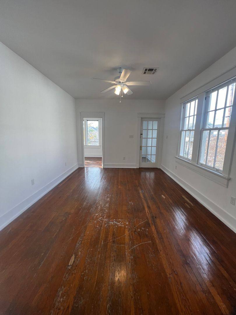 Townhouse for rent at 2205 - 2207 Broadway St, New Orleans, LA 70118