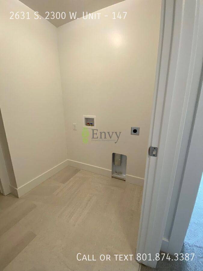 Townhouse for rent at 2631 S 2300 W #147, Ogden, UT 84401