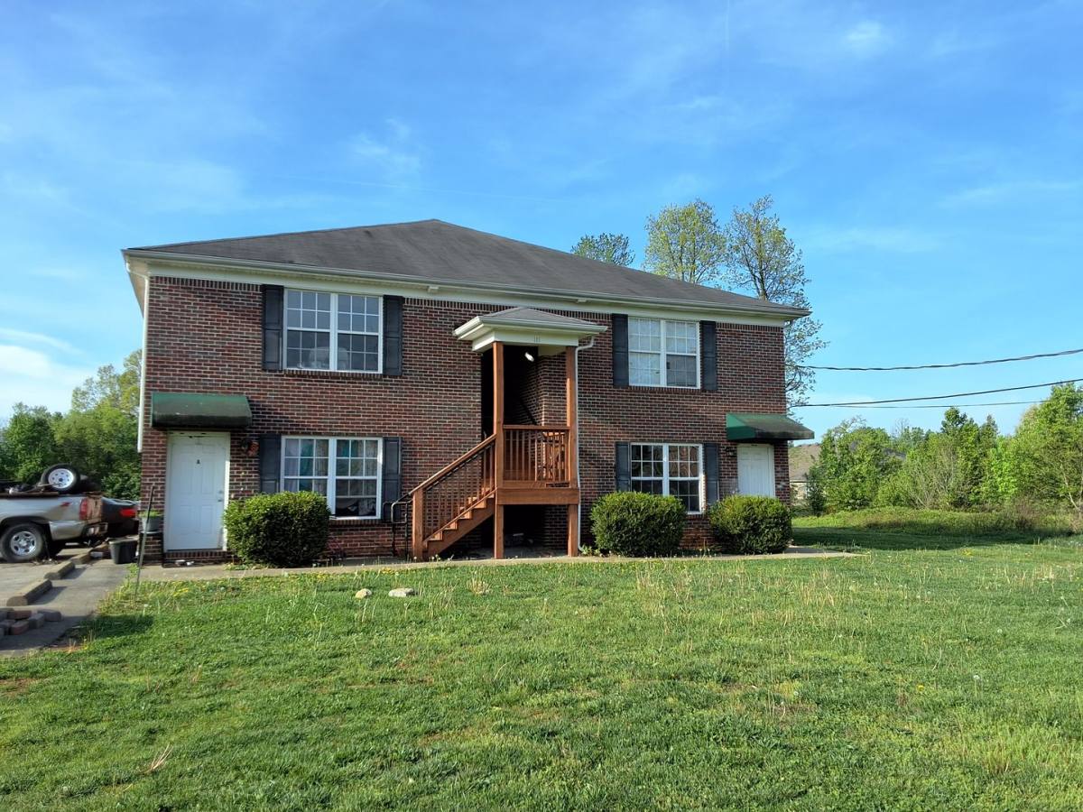 Apartment for rent at 111 Kenilworth Court, Radcliff, KY 40160