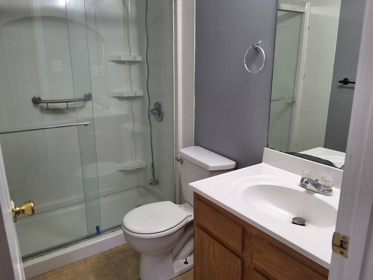 Apartment for rent at 111 Kenilworth Court, Radcliff, KY 40160