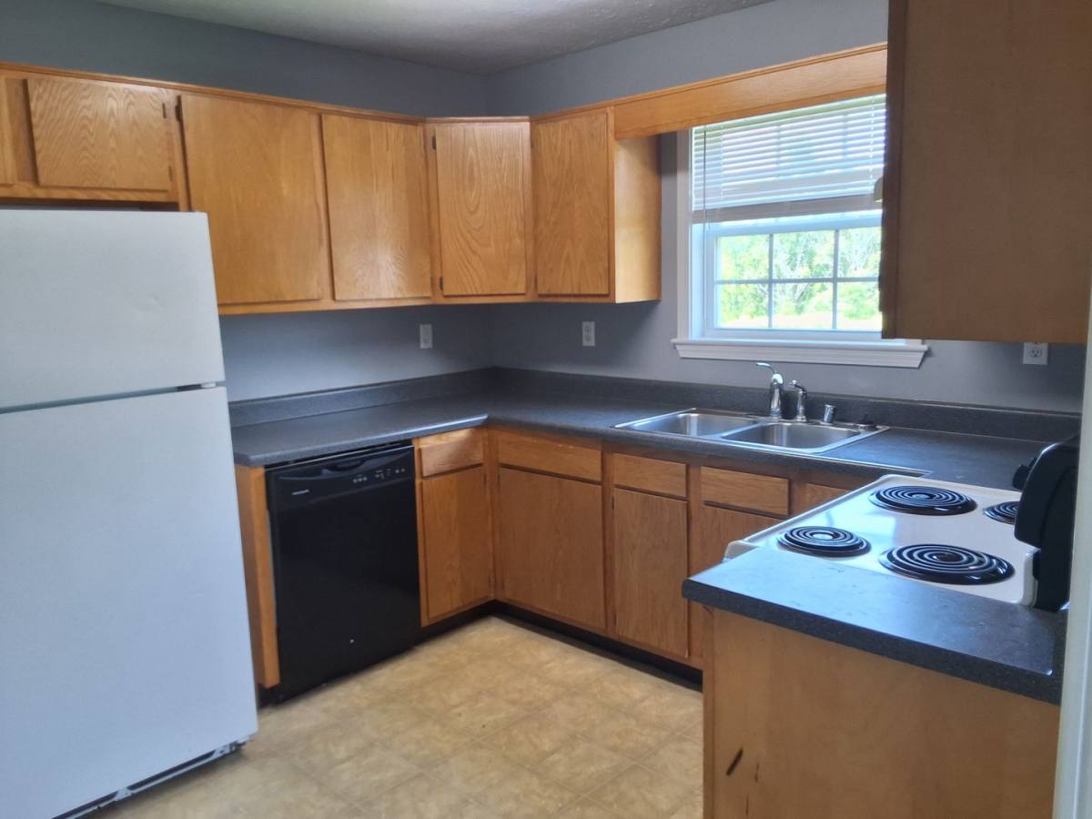 Apartment for rent at 111 Kenilworth Court, Radcliff, KY 40160
