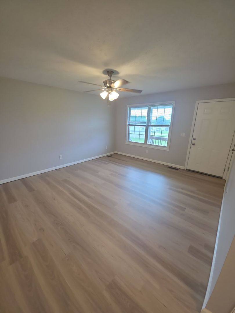 Apartment for rent at 114 Judah Dr, Sparta, TN 38583