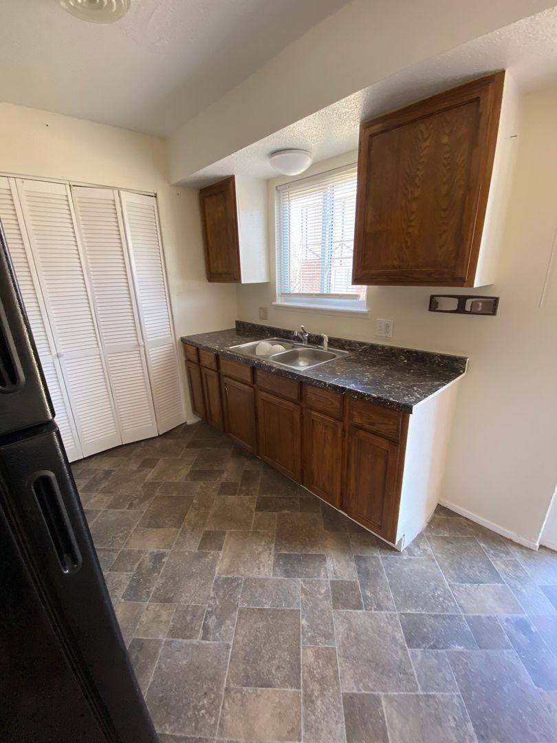 Townhouse for rent at 1221 W Breckinridge Dr, Mexico, MO 65265