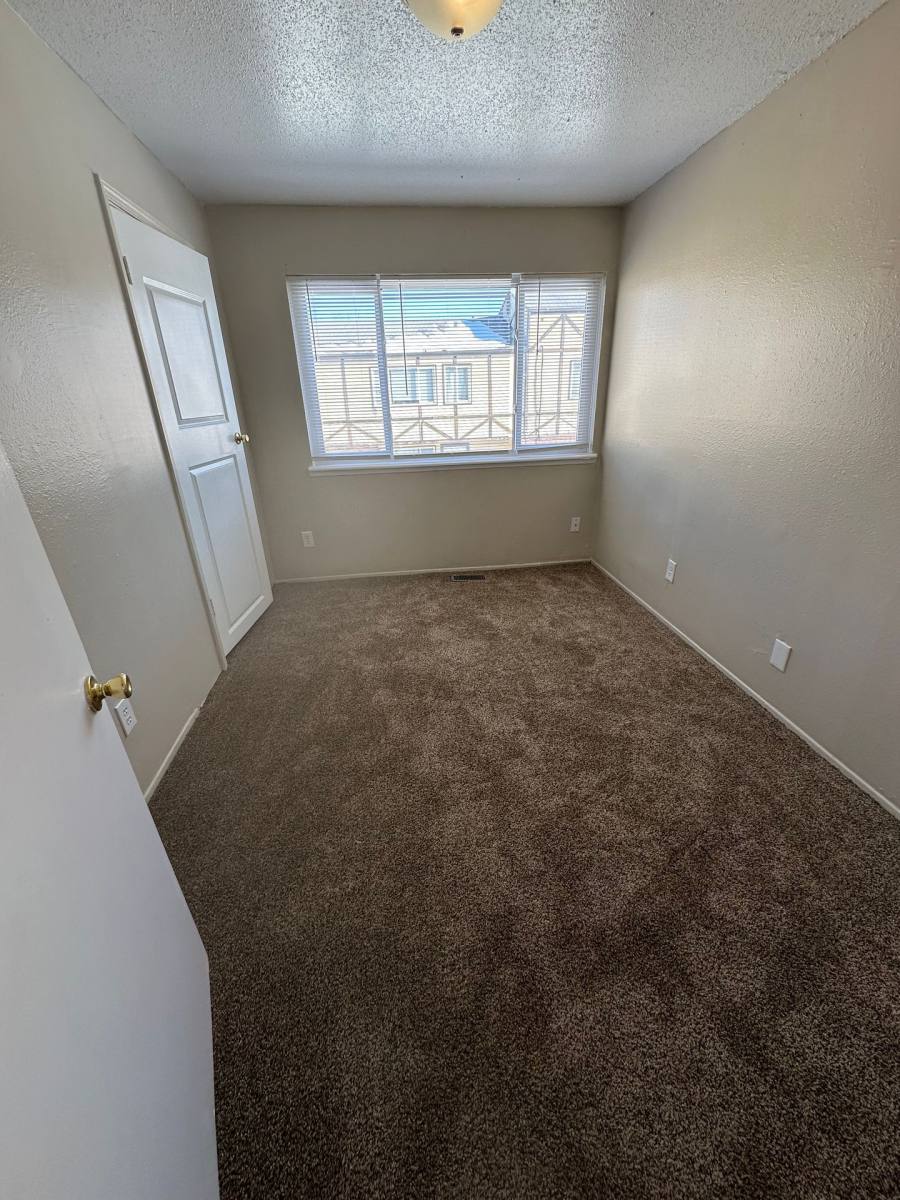 Townhouse for rent at 1221 W Breckinridge Dr, Mexico, MO 65265