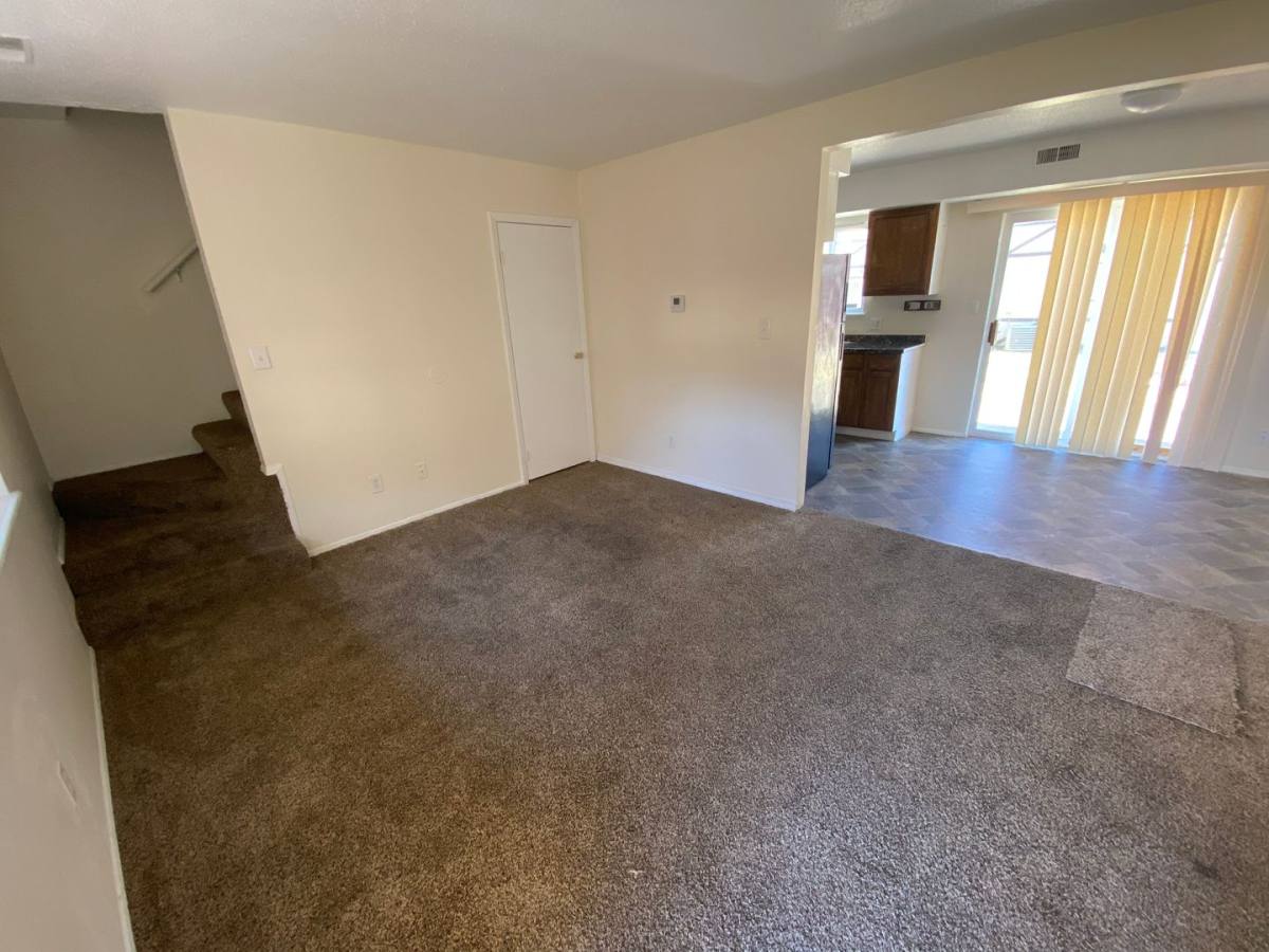 Townhouse for rent at 1221 W Breckinridge Dr, Mexico, MO 65265