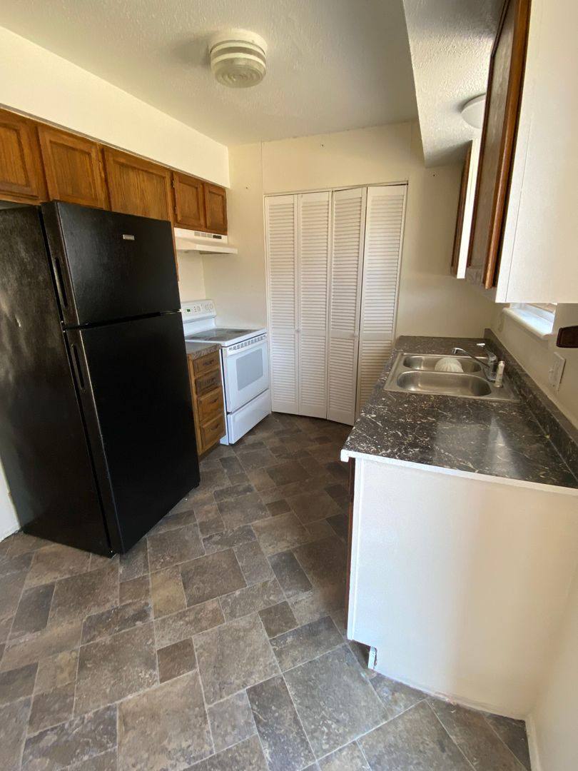 Townhouse for rent at 1221 W Breckinridge Dr, Mexico, MO 65265