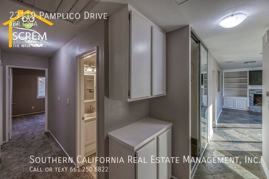 House for rent at 23119 Pamplico Dr, Valencia, CA 91354
