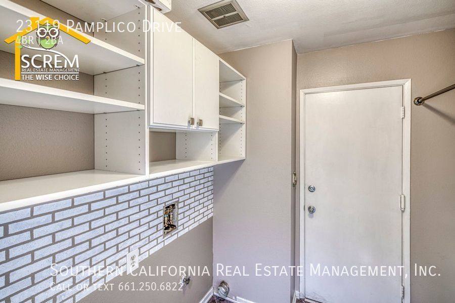 House for rent at 23119 Pamplico Dr, Valencia, CA 91354