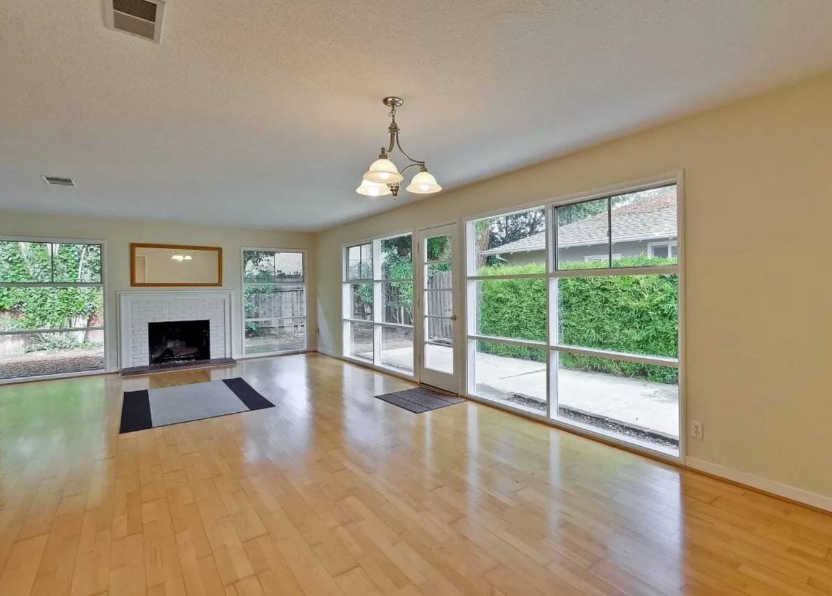 House for rent at 907 Embarcadero Rd, Palo Alto, CA 94303
