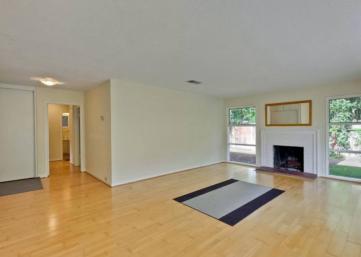 House for rent at 907 Embarcadero Rd, Palo Alto, CA 94303