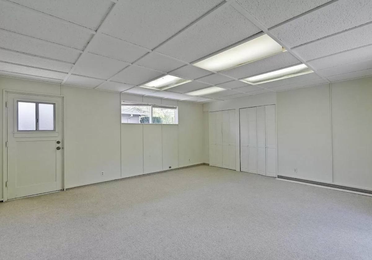 House for rent at 907 Embarcadero Rd, Palo Alto, CA 94303