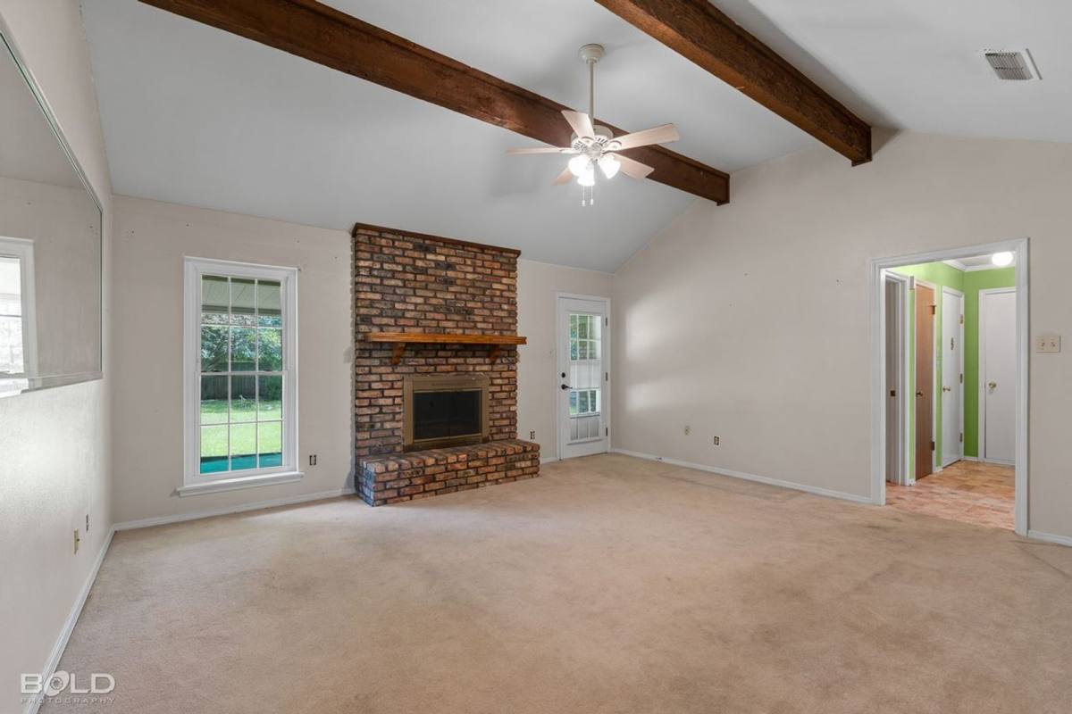 House for rent at 9202 Highcrest Dr, Shreveport, LA 71118