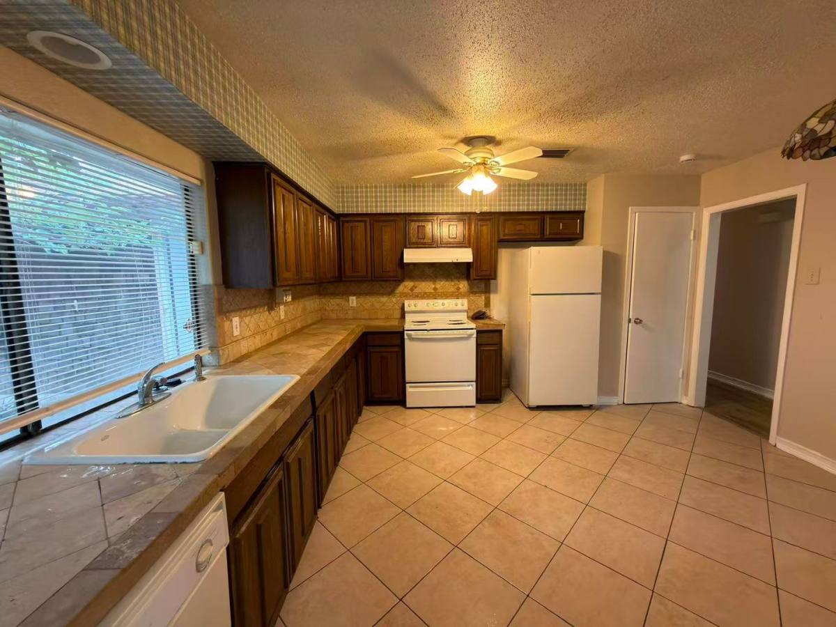 House for rent at 1717 Warwick St, Garland, TX 75044
