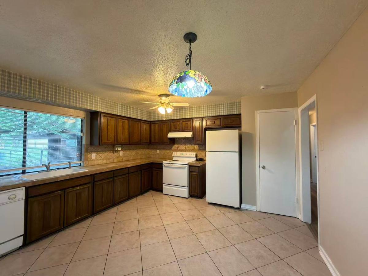 House for rent at 1717 Warwick St, Garland, TX 75044