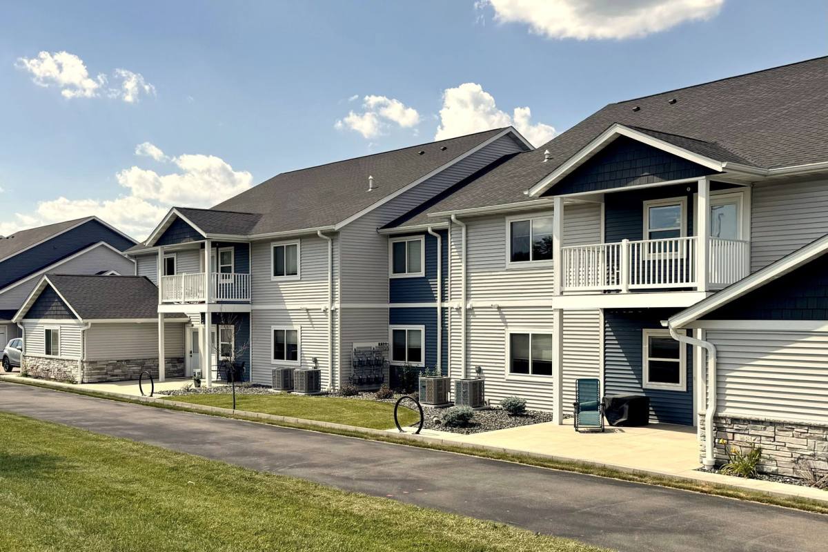 Apartment for rent at 791 Peregrine Circle, River Falls, WI 54022