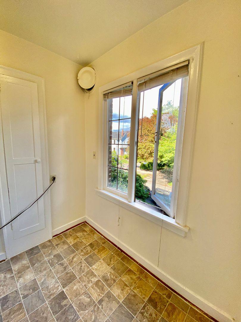 Apartment for rent at 1719 E Spring St, Seattle, WA 98122