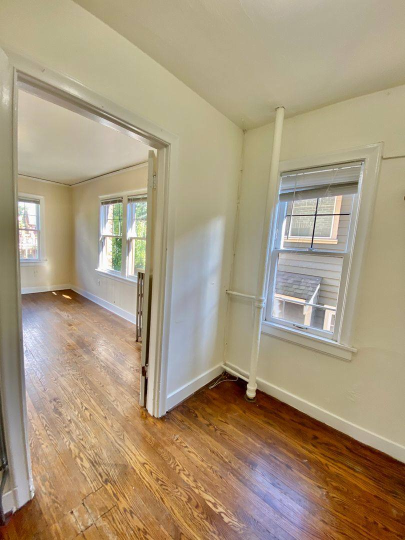 Apartment for rent at 1719 E Spring St, Seattle, WA 98122