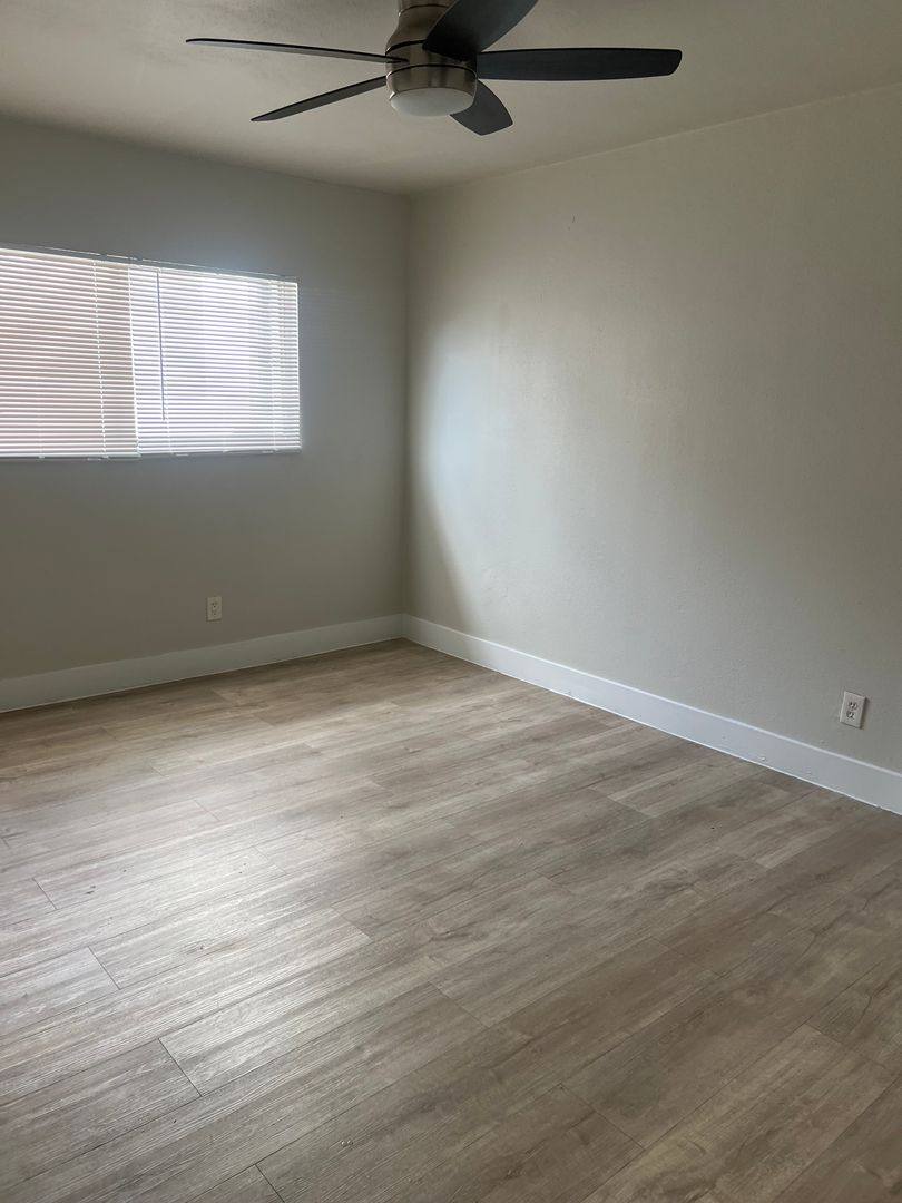 Apartment for rent at 12722 S Figueroa St, Los Angeles, CA 90061
