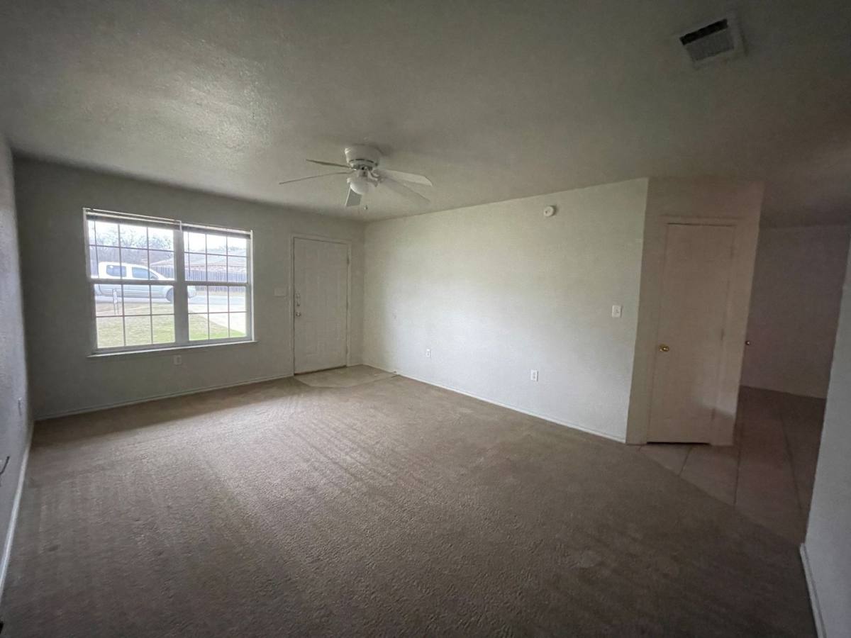 Townhouse for rent at 1704 Ute Trail, Harker Heights, TX 76548