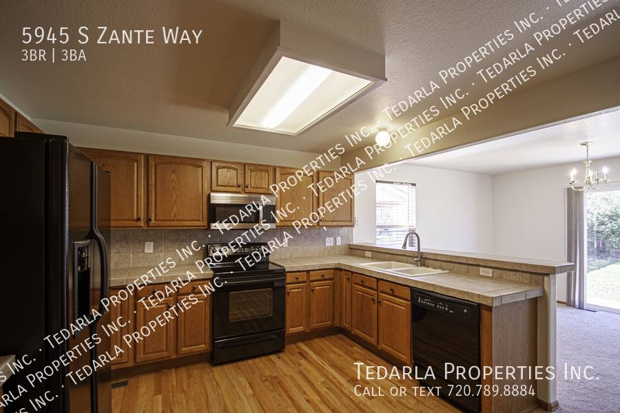 House for rent at 5945 S Zante Way, Aurora, CO 80015