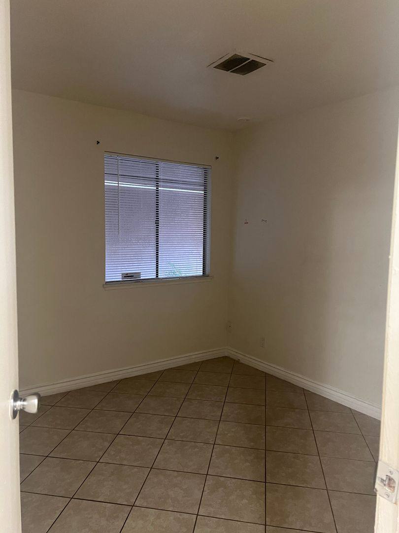 Townhouse for rent at 2568 Paradise Village Way, Las Vegas, NV 89120
