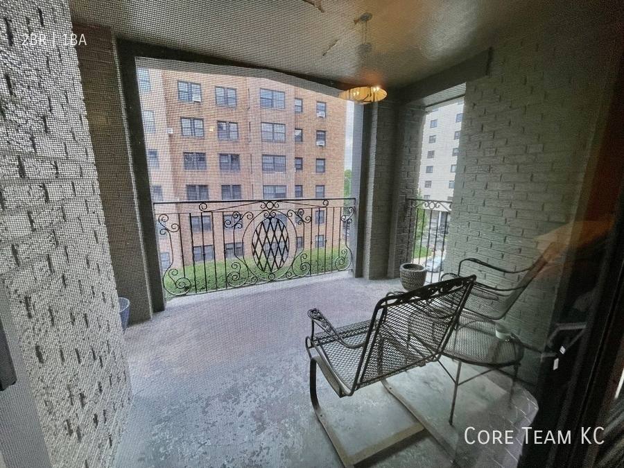 Condo for rent at 710 W 48th St #301, Kansas City, MO 64111