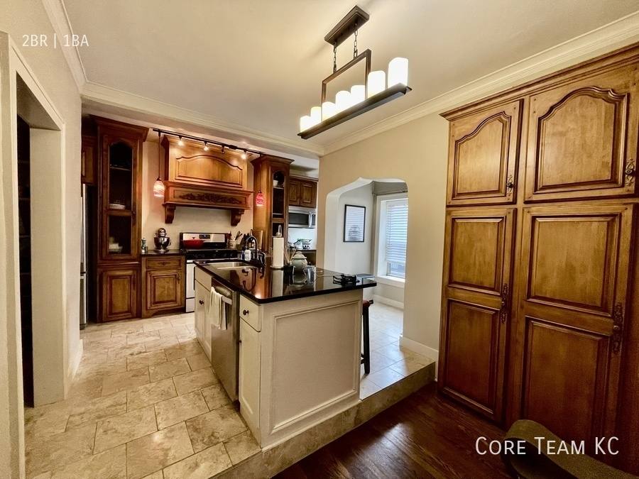 Condo for rent at 710 W 48th St #301, Kansas City, MO 64111