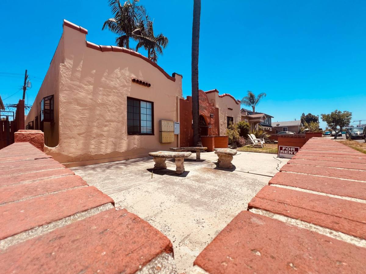 Apartment for rent at 4651 Iowa St, San Diego, CA 92104