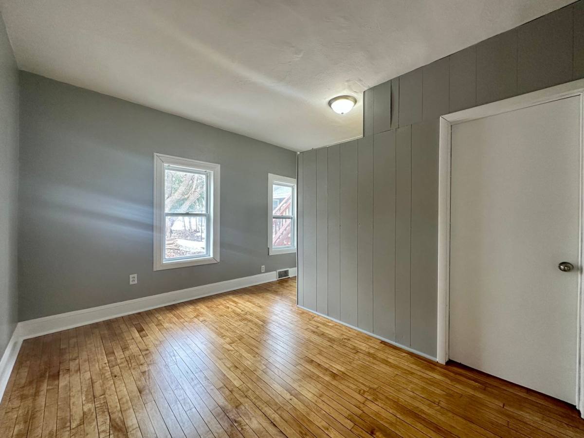 Apartment for rent at 318 27th Ave N, Minneapolis, MN 55411