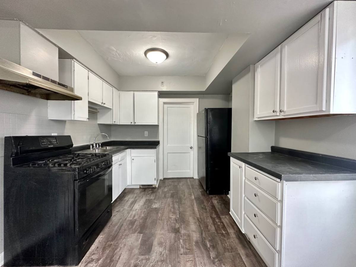 Apartment for rent at 318 27th Ave N, Minneapolis, MN 55411