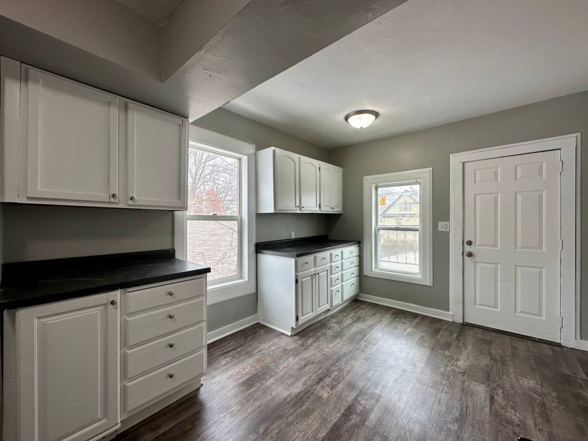 Apartment for rent at 318 27th Ave N, Minneapolis, MN 55411
